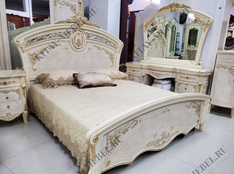 Кровать двуспальная 180х200 Реггенза (беж/золото)