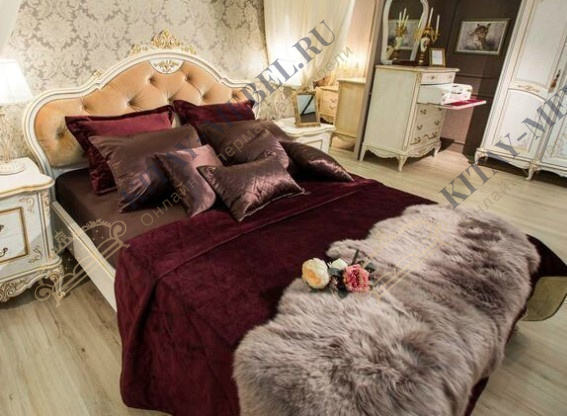 Кровать двуспальная 160х200 Барокко (патина), каретная стяжка, каркас МДФ