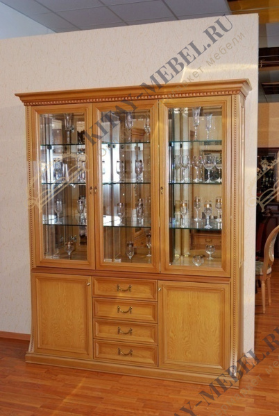 Шкаф для посуды 2870 Верона (дуб миндаль)
