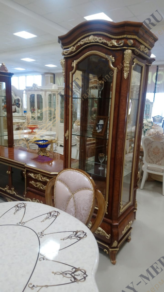ВИТРИНА 1ДВ ПРАВАЯ ФЕРЕНЗЕ